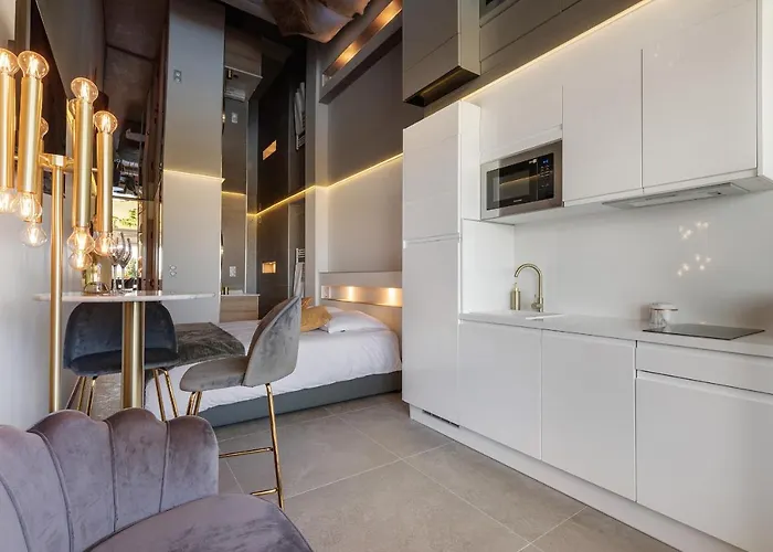 Cosmo Port Nature Coursives アグド