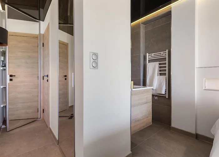 Cosmo Port Nature Coursives * Agde